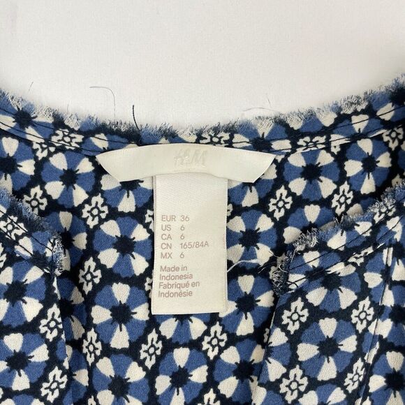 H&M Blue Chiffon Floral Tank Top Sleeveless Blouse V-Neck Geometric Size 6 - Picture 8 of 9